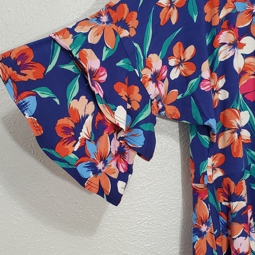 SALE 4/$30 Chris & Carol Blue Floral Peplum Blouse - Picture 4 of 8
